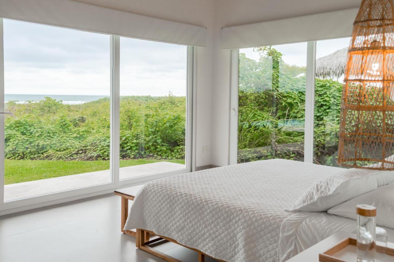Tanusas Retreat & Spa プエルト・カヨ エクステリア 写真