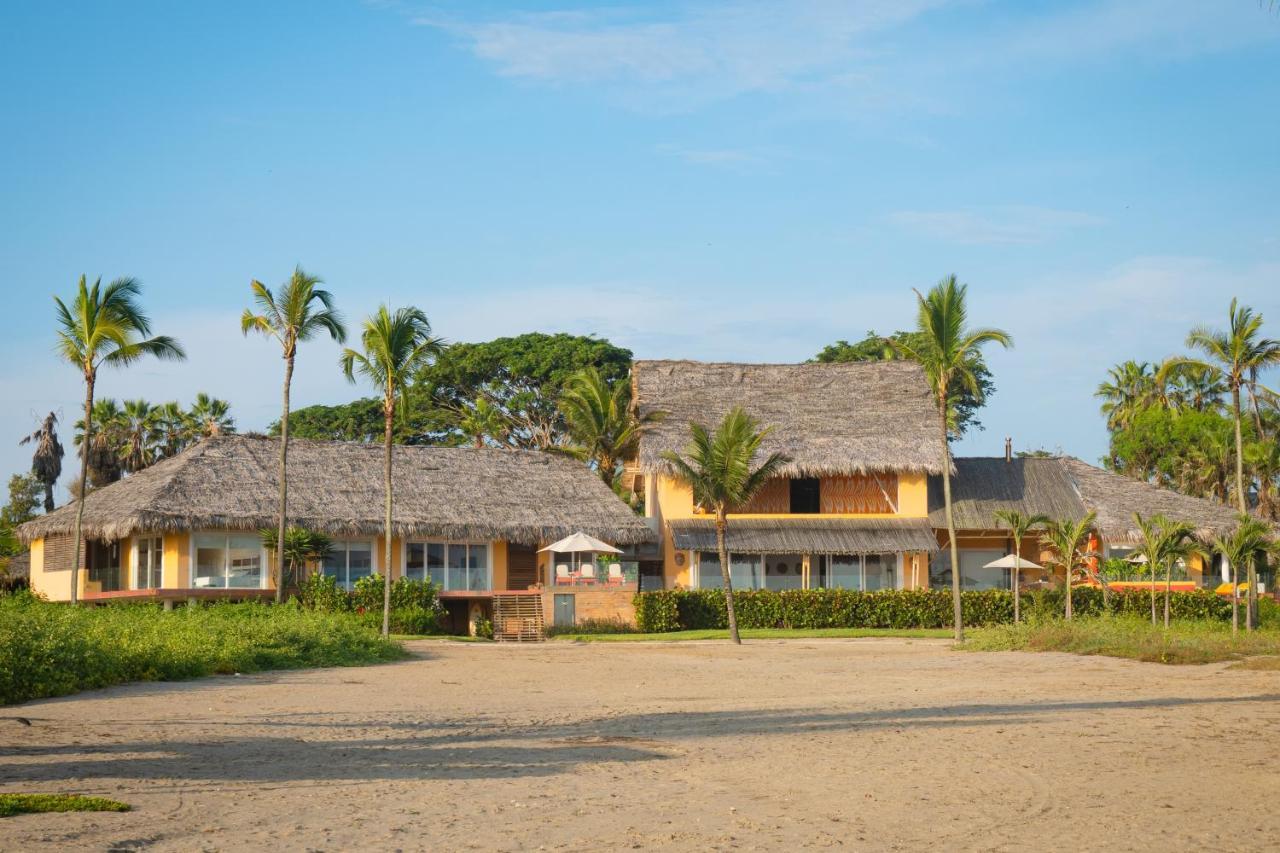 Tanusas Retreat & Spa プエルト・カヨ エクステリア 写真