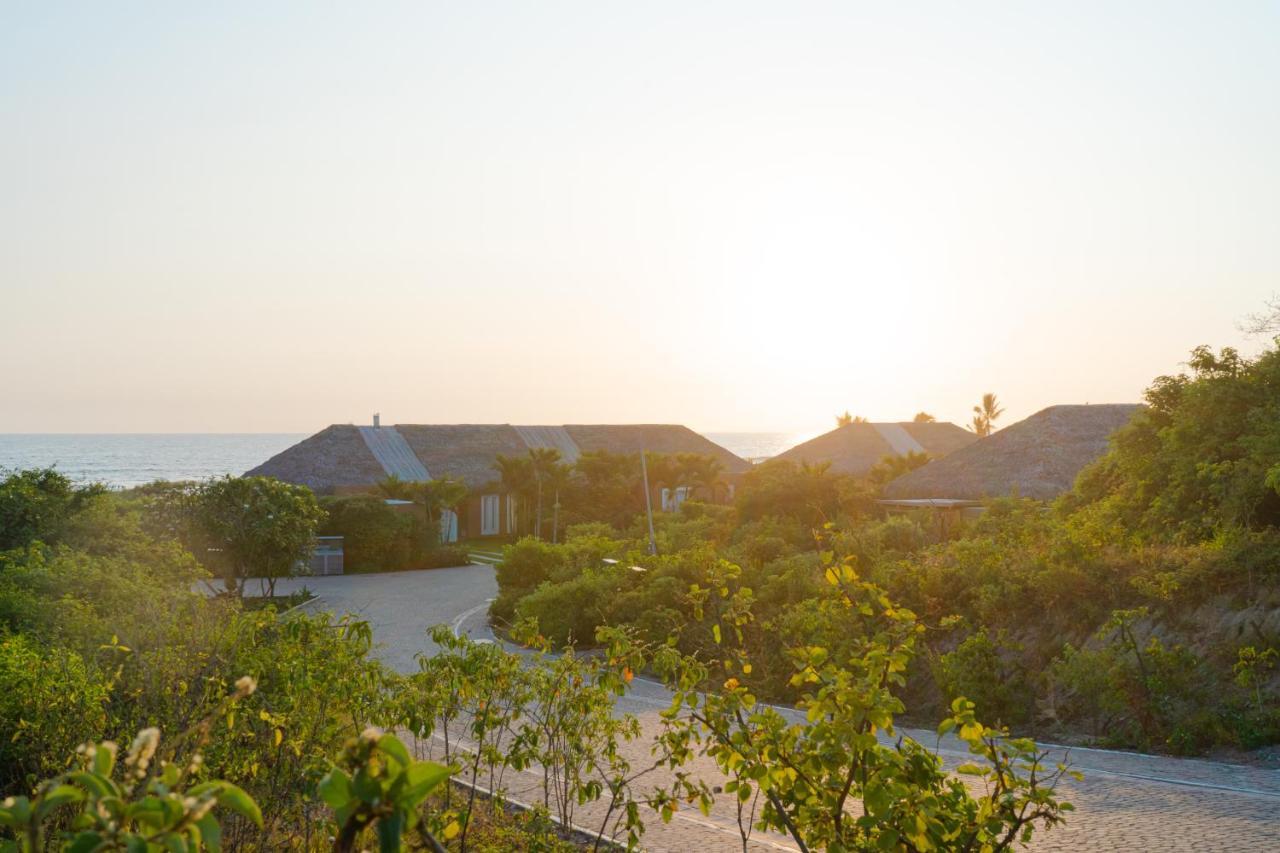 Tanusas Retreat & Spa プエルト・カヨ エクステリア 写真