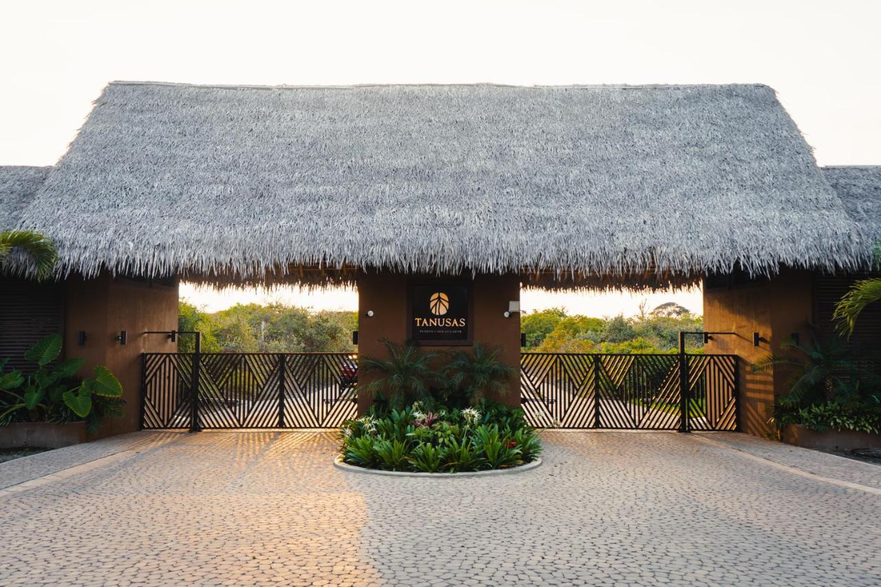 Tanusas Retreat & Spa プエルト・カヨ エクステリア 写真