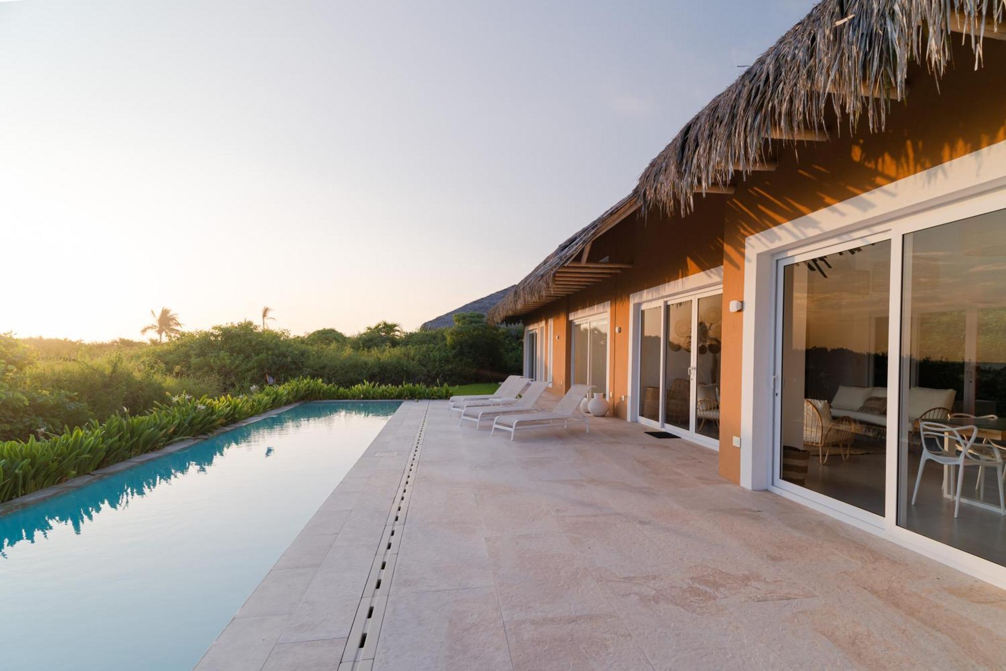Tanusas Retreat & Spa プエルト・カヨ エクステリア 写真